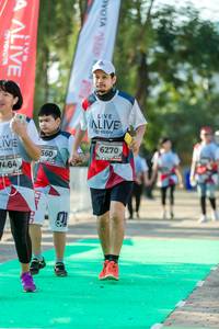 BIB: 6270, 560, 464
                            <button type="button" onclick="openModal(6563251)" class="btn btn-primary btn-sm float-right btn-popup" data-toggle="modal" data-target=".modal-high-quality">
                        <i class="fas fa-shopping-cart"></i> Add to Cart
                    </button>
                                            <button type="button" onclick="isThisMe(6563251, true)" class="btn btn-success btn-sm float-right btn-popup btn-isme hidden" data-toggle="tooltip" data-placement="bottom" title="นี่คือรูปของคุณใช่ไหม คลิกที่นี่เพื่อเอาเข้าอัลบั้ม">
                        <i class="fas fa-plus"></i> Add to album
                    </button>
                    <button type="button" onclick="isThisMe(6563251, false)" class="btn btn-warning btn-sm float-right btn-popup btn-isnotme hidden">
                        <i class="fas fa-ban"></i> Remove from album
                    </button>