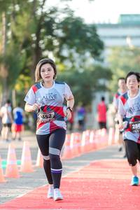 BIB: 6352, 286
                            <button type="button" onclick="openModal(6552056)" class="btn btn-primary btn-sm float-right btn-popup" data-toggle="modal" data-target=".modal-high-quality">
                        <i class="fas fa-shopping-cart"></i> Add to Cart
                    </button>
                                            <button type="button" onclick="isThisMe(6552056, true)" class="btn btn-success btn-sm float-right btn-popup btn-isme hidden" data-toggle="tooltip" data-placement="bottom" title="นี่คือรูปของคุณใช่ไหม คลิกที่นี่เพื่อเอาเข้าอัลบั้ม">
                        <i class="fas fa-plus"></i> Add to album
                    </button>
                    <button type="button" onclick="isThisMe(6552056, false)" class="btn btn-warning btn-sm float-right btn-popup btn-isnotme hidden">
                        <i class="fas fa-ban"></i> Remove from album
                    </button>