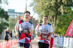 BIB: 2961, 3158
                            <button type="button" onclick="openModal(6564197)" class="btn btn-primary btn-sm float-right btn-popup" data-toggle="modal" data-target=".modal-high-quality">
                        <i class="fas fa-shopping-cart"></i> Add to Cart
                    </button>
                                            <button type="button" onclick="isThisMe(6564197, true)" class="btn btn-success btn-sm float-right btn-popup btn-isme hidden" data-toggle="tooltip" data-placement="bottom" title="นี่คือรูปของคุณใช่ไหม คลิกที่นี่เพื่อเอาเข้าอัลบั้ม">
                        <i class="fas fa-plus"></i> Add to album
                    </button>
                    <button type="button" onclick="isThisMe(6564197, false)" class="btn btn-warning btn-sm float-right btn-popup btn-isnotme hidden">
                        <i class="fas fa-ban"></i> Remove from album
                    </button>