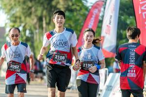 BIB: 2108, 2190, 2062, 128
                            <button type="button" onclick="openModal(6559836)" class="btn btn-primary btn-sm float-right btn-popup" data-toggle="modal" data-target=".modal-high-quality">
                        <i class="fas fa-shopping-cart"></i> Add to Cart
                    </button>
                                            <button type="button" onclick="isThisMe(6559836, true)" class="btn btn-success btn-sm float-right btn-popup btn-isme hidden" data-toggle="tooltip" data-placement="bottom" title="นี่คือรูปของคุณใช่ไหม คลิกที่นี่เพื่อเอาเข้าอัลบั้ม">
                        <i class="fas fa-plus"></i> Add to album
                    </button>
                    <button type="button" onclick="isThisMe(6559836, false)" class="btn btn-warning btn-sm float-right btn-popup btn-isnotme hidden">
                        <i class="fas fa-ban"></i> Remove from album
                    </button>