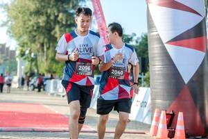 BIB: 2096, 2040
                            <button type="button" onclick="openModal(6561677)" class="btn btn-primary btn-sm float-right btn-popup" data-toggle="modal" data-target=".modal-high-quality">
                        <i class="fas fa-shopping-cart"></i> Add to Cart
                    </button>
                                            <button type="button" onclick="isThisMe(6561677, true)" class="btn btn-success btn-sm float-right btn-popup btn-isme hidden" data-toggle="tooltip" data-placement="bottom" title="นี่คือรูปของคุณใช่ไหม คลิกที่นี่เพื่อเอาเข้าอัลบั้ม">
                        <i class="fas fa-plus"></i> Add to album
                    </button>
                    <button type="button" onclick="isThisMe(6561677, false)" class="btn btn-warning btn-sm float-right btn-popup btn-isnotme hidden">
                        <i class="fas fa-ban"></i> Remove from album
                    </button>