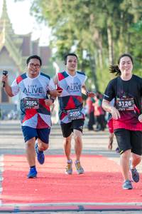 BIB: 3054, 3126, 2095
                            <button type="button" onclick="openModal(6557886)" class="btn btn-primary btn-sm float-right btn-popup" data-toggle="modal" data-target=".modal-high-quality">
                        <i class="fas fa-shopping-cart"></i> Add to Cart
                    </button>
                                            <button type="button" onclick="isThisMe(6557886, true)" class="btn btn-success btn-sm float-right btn-popup btn-isme hidden" data-toggle="tooltip" data-placement="bottom" title="นี่คือรูปของคุณใช่ไหม คลิกที่นี่เพื่อเอาเข้าอัลบั้ม">
                        <i class="fas fa-plus"></i> Add to album
                    </button>
                    <button type="button" onclick="isThisMe(6557886, false)" class="btn btn-warning btn-sm float-right btn-popup btn-isnotme hidden">
                        <i class="fas fa-ban"></i> Remove from album
                    </button>