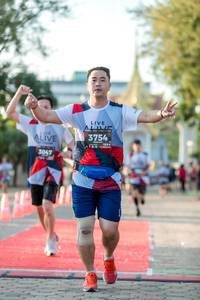 BIB: 3754, 124, 3047
                            <button type="button" onclick="openModal(6550278)" class="btn btn-primary btn-sm float-right btn-popup" data-toggle="modal" data-target=".modal-high-quality">
                        <i class="fas fa-shopping-cart"></i> Add to Cart
                    </button>
                                            <button type="button" onclick="isThisMe(6550278, true)" class="btn btn-success btn-sm float-right btn-popup btn-isme hidden" data-toggle="tooltip" data-placement="bottom" title="นี่คือรูปของคุณใช่ไหม คลิกที่นี่เพื่อเอาเข้าอัลบั้ม">
                        <i class="fas fa-plus"></i> Add to album
                    </button>
                    <button type="button" onclick="isThisMe(6550278, false)" class="btn btn-warning btn-sm float-right btn-popup btn-isnotme hidden">
                        <i class="fas fa-ban"></i> Remove from album
                    </button>