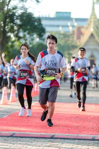 BIB: 2976, 3782
                            <button type="button" onclick="openModal(6557096)" class="btn btn-primary btn-sm float-right btn-popup" data-toggle="modal" data-target=".modal-high-quality">
                        <i class="fas fa-shopping-cart"></i> Add to Cart
                    </button>
                                            <button type="button" onclick="isThisMe(6557096, true)" class="btn btn-success btn-sm float-right btn-popup btn-isme hidden" data-toggle="tooltip" data-placement="bottom" title="นี่คือรูปของคุณใช่ไหม คลิกที่นี่เพื่อเอาเข้าอัลบั้ม">
                        <i class="fas fa-plus"></i> Add to album
                    </button>
                    <button type="button" onclick="isThisMe(6557096, false)" class="btn btn-warning btn-sm float-right btn-popup btn-isnotme hidden">
                        <i class="fas fa-ban"></i> Remove from album
                    </button>