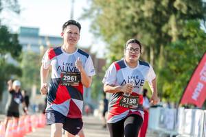 BIB: 2961, 124, 3158
                            <button type="button" onclick="openModal(6564200)" class="btn btn-primary btn-sm float-right btn-popup" data-toggle="modal" data-target=".modal-high-quality">
                        <i class="fas fa-shopping-cart"></i> Add to Cart
                    </button>
                                            <button type="button" onclick="isThisMe(6564200, true)" class="btn btn-success btn-sm float-right btn-popup btn-isme hidden" data-toggle="tooltip" data-placement="bottom" title="นี่คือรูปของคุณใช่ไหม คลิกที่นี่เพื่อเอาเข้าอัลบั้ม">
                        <i class="fas fa-plus"></i> Add to album
                    </button>
                    <button type="button" onclick="isThisMe(6564200, false)" class="btn btn-warning btn-sm float-right btn-popup btn-isnotme hidden">
                        <i class="fas fa-ban"></i> Remove from album
                    </button>