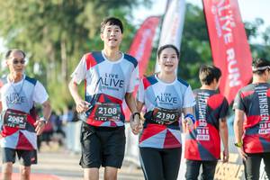 BIB: 2190, 2108, 2062
                            <button type="button" onclick="openModal(6559842)" class="btn btn-primary btn-sm float-right btn-popup" data-toggle="modal" data-target=".modal-high-quality">
                        <i class="fas fa-shopping-cart"></i> Add to Cart
                    </button>
                                            <button type="button" onclick="isThisMe(6559842, true)" class="btn btn-success btn-sm float-right btn-popup btn-isme hidden" data-toggle="tooltip" data-placement="bottom" title="นี่คือรูปของคุณใช่ไหม คลิกที่นี่เพื่อเอาเข้าอัลบั้ม">
                        <i class="fas fa-plus"></i> Add to album
                    </button>
                    <button type="button" onclick="isThisMe(6559842, false)" class="btn btn-warning btn-sm float-right btn-popup btn-isnotme hidden">
                        <i class="fas fa-ban"></i> Remove from album
                    </button>