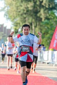 BIB: 2965, 128
                            <button type="button" onclick="openModal(6560341)" class="btn btn-primary btn-sm float-right btn-popup" data-toggle="modal" data-target=".modal-high-quality">
                        <i class="fas fa-shopping-cart"></i> Add to Cart
                    </button>
                                            <button type="button" onclick="isThisMe(6560341, true)" class="btn btn-success btn-sm float-right btn-popup btn-isme hidden" data-toggle="tooltip" data-placement="bottom" title="นี่คือรูปของคุณใช่ไหม คลิกที่นี่เพื่อเอาเข้าอัลบั้ม">
                        <i class="fas fa-plus"></i> Add to album
                    </button>
                    <button type="button" onclick="isThisMe(6560341, false)" class="btn btn-warning btn-sm float-right btn-popup btn-isnotme hidden">
                        <i class="fas fa-ban"></i> Remove from album
                    </button>