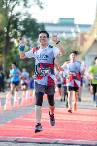 BIB: 3700
                            <button type="button" onclick="openModal(6551277)" class="btn btn-primary btn-sm float-right btn-popup" data-toggle="modal" data-target=".modal-high-quality">
                        <i class="fas fa-shopping-cart"></i> Add to Cart
                    </button>
                                            <button type="button" onclick="isThisMe(6551277, true)" class="btn btn-success btn-sm float-right btn-popup btn-isme hidden" data-toggle="tooltip" data-placement="bottom" title="นี่คือรูปของคุณใช่ไหม คลิกที่นี่เพื่อเอาเข้าอัลบั้ม">
                        <i class="fas fa-plus"></i> Add to album
                    </button>
                    <button type="button" onclick="isThisMe(6551277, false)" class="btn btn-warning btn-sm float-right btn-popup btn-isnotme hidden">
                        <i class="fas fa-ban"></i> Remove from album
                    </button>