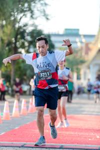 BIB: 3711, 104
                            <button type="button" onclick="openModal(6549945)" class="btn btn-primary btn-sm float-right btn-popup" data-toggle="modal" data-target=".modal-high-quality">
                        <i class="fas fa-shopping-cart"></i> Add to Cart
                    </button>
                                            <button type="button" onclick="isThisMe(6549945, true)" class="btn btn-success btn-sm float-right btn-popup btn-isme hidden" data-toggle="tooltip" data-placement="bottom" title="นี่คือรูปของคุณใช่ไหม คลิกที่นี่เพื่อเอาเข้าอัลบั้ม">
                        <i class="fas fa-plus"></i> Add to album
                    </button>
                    <button type="button" onclick="isThisMe(6549945, false)" class="btn btn-warning btn-sm float-right btn-popup btn-isnotme hidden">
                        <i class="fas fa-ban"></i> Remove from album
                    </button>