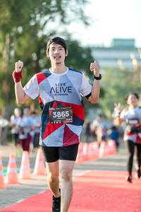 BIB: 3865, 124
                            <button type="button" onclick="openModal(6556577)" class="btn btn-primary btn-sm float-right btn-popup" data-toggle="modal" data-target=".modal-high-quality">
                        <i class="fas fa-shopping-cart"></i> Add to Cart
                    </button>
                                            <button type="button" onclick="isThisMe(6556577, true)" class="btn btn-success btn-sm float-right btn-popup btn-isme hidden" data-toggle="tooltip" data-placement="bottom" title="นี่คือรูปของคุณใช่ไหม คลิกที่นี่เพื่อเอาเข้าอัลบั้ม">
                        <i class="fas fa-plus"></i> Add to album
                    </button>
                    <button type="button" onclick="isThisMe(6556577, false)" class="btn btn-warning btn-sm float-right btn-popup btn-isnotme hidden">
                        <i class="fas fa-ban"></i> Remove from album
                    </button>