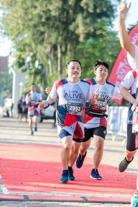 BIB: 6025, 2952
                            <button type="button" onclick="openModal(6562491)" class="btn btn-primary btn-sm float-right btn-popup" data-toggle="modal" data-target=".modal-high-quality">
                        <i class="fas fa-shopping-cart"></i> Add to Cart
                    </button>
                                            <button type="button" onclick="isThisMe(6562491, true)" class="btn btn-success btn-sm float-right btn-popup btn-isme hidden" data-toggle="tooltip" data-placement="bottom" title="นี่คือรูปของคุณใช่ไหม คลิกที่นี่เพื่อเอาเข้าอัลบั้ม">
                        <i class="fas fa-plus"></i> Add to album
                    </button>
                    <button type="button" onclick="isThisMe(6562491, false)" class="btn btn-warning btn-sm float-right btn-popup btn-isnotme hidden">
                        <i class="fas fa-ban"></i> Remove from album
                    </button>