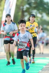 BIB: 6554
                            <button type="button" onclick="openModal(6558628)" class="btn btn-primary btn-sm float-right btn-popup" data-toggle="modal" data-target=".modal-high-quality">
                        <i class="fas fa-shopping-cart"></i> Add to Cart
                    </button>
                                            <button type="button" onclick="isThisMe(6558628, true)" class="btn btn-success btn-sm float-right btn-popup btn-isme hidden" data-toggle="tooltip" data-placement="bottom" title="นี่คือรูปของคุณใช่ไหม คลิกที่นี่เพื่อเอาเข้าอัลบั้ม">
                        <i class="fas fa-plus"></i> Add to album
                    </button>
                    <button type="button" onclick="isThisMe(6558628, false)" class="btn btn-warning btn-sm float-right btn-popup btn-isnotme hidden">
                        <i class="fas fa-ban"></i> Remove from album
                    </button>