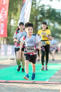 BIB: 6554
                            <button type="button" onclick="openModal(6558633)" class="btn btn-primary btn-sm float-right btn-popup" data-toggle="modal" data-target=".modal-high-quality">
                        <i class="fas fa-shopping-cart"></i> Add to Cart
                    </button>
                                            <button type="button" onclick="isThisMe(6558633, true)" class="btn btn-success btn-sm float-right btn-popup btn-isme hidden" data-toggle="tooltip" data-placement="bottom" title="นี่คือรูปของคุณใช่ไหม คลิกที่นี่เพื่อเอาเข้าอัลบั้ม">
                        <i class="fas fa-plus"></i> Add to album
                    </button>
                    <button type="button" onclick="isThisMe(6558633, false)" class="btn btn-warning btn-sm float-right btn-popup btn-isnotme hidden">
                        <i class="fas fa-ban"></i> Remove from album
                    </button>