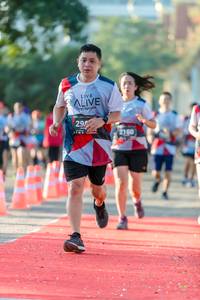 BIB: 2160
                            <button type="button" onclick="openModal(6557397)" class="btn btn-primary btn-sm float-right btn-popup" data-toggle="modal" data-target=".modal-high-quality">
                        <i class="fas fa-shopping-cart"></i> Add to Cart
                    </button>
                                            <button type="button" onclick="isThisMe(6557397, true)" class="btn btn-success btn-sm float-right btn-popup btn-isme hidden" data-toggle="tooltip" data-placement="bottom" title="นี่คือรูปของคุณใช่ไหม คลิกที่นี่เพื่อเอาเข้าอัลบั้ม">
                        <i class="fas fa-plus"></i> Add to album
                    </button>
                    <button type="button" onclick="isThisMe(6557397, false)" class="btn btn-warning btn-sm float-right btn-popup btn-isnotme hidden">
                        <i class="fas fa-ban"></i> Remove from album
                    </button>