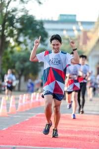 BIB: 
                            <button type="button" onclick="openModal(6550119)" class="btn btn-primary btn-sm float-right btn-popup" data-toggle="modal" data-target=".modal-high-quality">
                        <i class="fas fa-shopping-cart"></i> Add to Cart
                    </button>
                                            <button type="button" onclick="isThisMe(6550119, true)" class="btn btn-success btn-sm float-right btn-popup btn-isme hidden" data-toggle="tooltip" data-placement="bottom" title="นี่คือรูปของคุณใช่ไหม คลิกที่นี่เพื่อเอาเข้าอัลบั้ม">
                        <i class="fas fa-plus"></i> Add to album
                    </button>
                    <button type="button" onclick="isThisMe(6550119, false)" class="btn btn-warning btn-sm float-right btn-popup btn-isnotme hidden">
                        <i class="fas fa-ban"></i> Remove from album
                    </button>