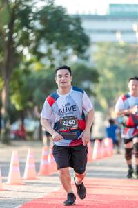 BIB: 2960
                            <button type="button" onclick="openModal(6556031)" class="btn btn-primary btn-sm float-right btn-popup" data-toggle="modal" data-target=".modal-high-quality">
                        <i class="fas fa-shopping-cart"></i> Add to Cart
                    </button>
                                            <button type="button" onclick="isThisMe(6556031, true)" class="btn btn-success btn-sm float-right btn-popup btn-isme hidden" data-toggle="tooltip" data-placement="bottom" title="นี่คือรูปของคุณใช่ไหม คลิกที่นี่เพื่อเอาเข้าอัลบั้ม">
                        <i class="fas fa-plus"></i> Add to album
                    </button>
                    <button type="button" onclick="isThisMe(6556031, false)" class="btn btn-warning btn-sm float-right btn-popup btn-isnotme hidden">
                        <i class="fas fa-ban"></i> Remove from album
                    </button>