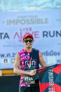 BIB: 3744, 128
                            <button type="button" onclick="openModal(6569104)" class="btn btn-primary btn-sm float-right btn-popup" data-toggle="modal" data-target=".modal-high-quality">
                        <i class="fas fa-shopping-cart"></i> Add to Cart
                    </button>
                                            <button type="button" onclick="isThisMe(6569104, true)" class="btn btn-success btn-sm float-right btn-popup btn-isme hidden" data-toggle="tooltip" data-placement="bottom" title="นี่คือรูปของคุณใช่ไหม คลิกที่นี่เพื่อเอาเข้าอัลบั้ม">
                        <i class="fas fa-plus"></i> Add to album
                    </button>
                    <button type="button" onclick="isThisMe(6569104, false)" class="btn btn-warning btn-sm float-right btn-popup btn-isnotme hidden">
                        <i class="fas fa-ban"></i> Remove from album
                    </button>