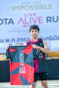 BIB: 2562, 128
                            <button type="button" onclick="openModal(6569224)" class="btn btn-primary btn-sm float-right btn-popup" data-toggle="modal" data-target=".modal-high-quality">
                        <i class="fas fa-shopping-cart"></i> Add to Cart
                    </button>
                                            <button type="button" onclick="isThisMe(6569224, true)" class="btn btn-success btn-sm float-right btn-popup btn-isme hidden" data-toggle="tooltip" data-placement="bottom" title="นี่คือรูปของคุณใช่ไหม คลิกที่นี่เพื่อเอาเข้าอัลบั้ม">
                        <i class="fas fa-plus"></i> Add to album
                    </button>
                    <button type="button" onclick="isThisMe(6569224, false)" class="btn btn-warning btn-sm float-right btn-popup btn-isnotme hidden">
                        <i class="fas fa-ban"></i> Remove from album
                    </button>