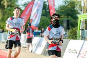 BIB: 2808, 122
                            <button type="button" onclick="openModal(6563018)" class="btn btn-primary btn-sm float-right btn-popup" data-toggle="modal" data-target=".modal-high-quality">
                        <i class="fas fa-shopping-cart"></i> Add to Cart
                    </button>
                                            <button type="button" onclick="isThisMe(6563018, true)" class="btn btn-success btn-sm float-right btn-popup btn-isme hidden" data-toggle="tooltip" data-placement="bottom" title="นี่คือรูปของคุณใช่ไหม คลิกที่นี่เพื่อเอาเข้าอัลบั้ม">
                        <i class="fas fa-plus"></i> Add to album
                    </button>
                    <button type="button" onclick="isThisMe(6563018, false)" class="btn btn-warning btn-sm float-right btn-popup btn-isnotme hidden">
                        <i class="fas fa-ban"></i> Remove from album
                    </button>