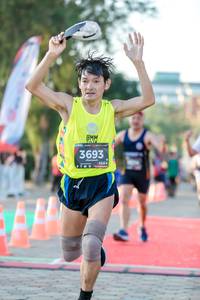 BIB: 201, 3693, 124
                            <button type="button" onclick="openModal(6546854)" class="btn btn-primary btn-sm float-right btn-popup" data-toggle="modal" data-target=".modal-high-quality">
                        <i class="fas fa-shopping-cart"></i> Add to Cart
                    </button>
                                            <button type="button" onclick="isThisMe(6546854, true)" class="btn btn-success btn-sm float-right btn-popup btn-isme hidden" data-toggle="tooltip" data-placement="bottom" title="นี่คือรูปของคุณใช่ไหม คลิกที่นี่เพื่อเอาเข้าอัลบั้ม">
                        <i class="fas fa-plus"></i> Add to album
                    </button>
                    <button type="button" onclick="isThisMe(6546854, false)" class="btn btn-warning btn-sm float-right btn-popup btn-isnotme hidden">
                        <i class="fas fa-ban"></i> Remove from album
                    </button>