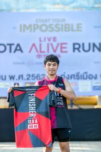 BIB: 2562, 128
                            <button type="button" onclick="openModal(6569227)" class="btn btn-primary btn-sm float-right btn-popup" data-toggle="modal" data-target=".modal-high-quality">
                        <i class="fas fa-shopping-cart"></i> Add to Cart
                    </button>
                                            <button type="button" onclick="isThisMe(6569227, true)" class="btn btn-success btn-sm float-right btn-popup btn-isme hidden" data-toggle="tooltip" data-placement="bottom" title="นี่คือรูปของคุณใช่ไหม คลิกที่นี่เพื่อเอาเข้าอัลบั้ม">
                        <i class="fas fa-plus"></i> Add to album
                    </button>
                    <button type="button" onclick="isThisMe(6569227, false)" class="btn btn-warning btn-sm float-right btn-popup btn-isnotme hidden">
                        <i class="fas fa-ban"></i> Remove from album
                    </button>