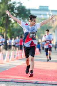 BIB: 2046
                            <button type="button" onclick="openModal(6557033)" class="btn btn-primary btn-sm float-right btn-popup" data-toggle="modal" data-target=".modal-high-quality">
                        <i class="fas fa-shopping-cart"></i> Add to Cart
                    </button>
                                            <button type="button" onclick="isThisMe(6557033, true)" class="btn btn-success btn-sm float-right btn-popup btn-isme hidden" data-toggle="tooltip" data-placement="bottom" title="นี่คือรูปของคุณใช่ไหม คลิกที่นี่เพื่อเอาเข้าอัลบั้ม">
                        <i class="fas fa-plus"></i> Add to album
                    </button>
                    <button type="button" onclick="isThisMe(6557033, false)" class="btn btn-warning btn-sm float-right btn-popup btn-isnotme hidden">
                        <i class="fas fa-ban"></i> Remove from album
                    </button>