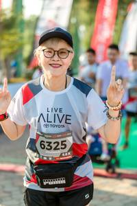 BIB: 6325
                            <button type="button" onclick="openModal(6560754)" class="btn btn-primary btn-sm float-right btn-popup" data-toggle="modal" data-target=".modal-high-quality">
                        <i class="fas fa-shopping-cart"></i> Add to Cart
                    </button>
                                            <button type="button" onclick="isThisMe(6560754, true)" class="btn btn-success btn-sm float-right btn-popup btn-isme hidden" data-toggle="tooltip" data-placement="bottom" title="นี่คือรูปของคุณใช่ไหม คลิกที่นี่เพื่อเอาเข้าอัลบั้ม">
                        <i class="fas fa-plus"></i> Add to album
                    </button>
                    <button type="button" onclick="isThisMe(6560754, false)" class="btn btn-warning btn-sm float-right btn-popup btn-isnotme hidden">
                        <i class="fas fa-ban"></i> Remove from album
                    </button>