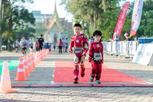 BIB: 8001, 800
                            <button type="button" onclick="openModal(6560818)" class="btn btn-primary btn-sm float-right btn-popup" data-toggle="modal" data-target=".modal-high-quality">
                        <i class="fas fa-shopping-cart"></i> Add to Cart
                    </button>
                                            <button type="button" onclick="isThisMe(6560818, true)" class="btn btn-success btn-sm float-right btn-popup btn-isme hidden" data-toggle="tooltip" data-placement="bottom" title="นี่คือรูปของคุณใช่ไหม คลิกที่นี่เพื่อเอาเข้าอัลบั้ม">
                        <i class="fas fa-plus"></i> Add to album
                    </button>
                    <button type="button" onclick="isThisMe(6560818, false)" class="btn btn-warning btn-sm float-right btn-popup btn-isnotme hidden">
                        <i class="fas fa-ban"></i> Remove from album
                    </button>