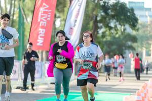 BIB: 6911, 050
                            <button type="button" onclick="openModal(6562130)" class="btn btn-primary btn-sm float-right btn-popup" data-toggle="modal" data-target=".modal-high-quality">
                        <i class="fas fa-shopping-cart"></i> Add to Cart
                    </button>
                                            <button type="button" onclick="isThisMe(6562130, true)" class="btn btn-success btn-sm float-right btn-popup btn-isme hidden" data-toggle="tooltip" data-placement="bottom" title="นี่คือรูปของคุณใช่ไหม คลิกที่นี่เพื่อเอาเข้าอัลบั้ม">
                        <i class="fas fa-plus"></i> Add to album
                    </button>
                    <button type="button" onclick="isThisMe(6562130, false)" class="btn btn-warning btn-sm float-right btn-popup btn-isnotme hidden">
                        <i class="fas fa-ban"></i> Remove from album
                    </button>