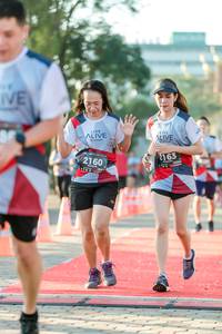 BIB: 2163, 2160
                            <button type="button" onclick="openModal(6557416)" class="btn btn-primary btn-sm float-right btn-popup" data-toggle="modal" data-target=".modal-high-quality">
                        <i class="fas fa-shopping-cart"></i> Add to Cart
                    </button>
                                            <button type="button" onclick="isThisMe(6557416, true)" class="btn btn-success btn-sm float-right btn-popup btn-isme hidden" data-toggle="tooltip" data-placement="bottom" title="นี่คือรูปของคุณใช่ไหม คลิกที่นี่เพื่อเอาเข้าอัลบั้ม">
                        <i class="fas fa-plus"></i> Add to album
                    </button>
                    <button type="button" onclick="isThisMe(6557416, false)" class="btn btn-warning btn-sm float-right btn-popup btn-isnotme hidden">
                        <i class="fas fa-ban"></i> Remove from album
                    </button>