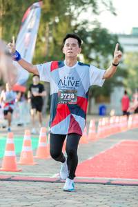 BIB: 3728
                            <button type="button" onclick="openModal(6546598)" class="btn btn-primary btn-sm float-right btn-popup" data-toggle="modal" data-target=".modal-high-quality">
                        <i class="fas fa-shopping-cart"></i> Add to Cart
                    </button>
                                            <button type="button" onclick="isThisMe(6546598, true)" class="btn btn-success btn-sm float-right btn-popup btn-isme hidden" data-toggle="tooltip" data-placement="bottom" title="นี่คือรูปของคุณใช่ไหม คลิกที่นี่เพื่อเอาเข้าอัลบั้ม">
                        <i class="fas fa-plus"></i> Add to album
                    </button>
                    <button type="button" onclick="isThisMe(6546598, false)" class="btn btn-warning btn-sm float-right btn-popup btn-isnotme hidden">
                        <i class="fas fa-ban"></i> Remove from album
                    </button>