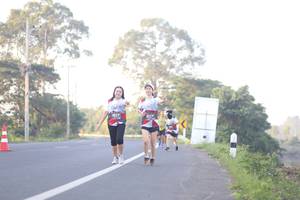 BIB: 2917, 3117
                            <button type="button" onclick="openModal(6437508)" class="btn btn-primary btn-sm float-right btn-popup" data-toggle="modal" data-target=".modal-high-quality">
                        <i class="fas fa-shopping-cart"></i> Add to Cart
                    </button>
                                            <button type="button" onclick="isThisMe(6437508, true)" class="btn btn-success btn-sm float-right btn-popup btn-isme hidden" data-toggle="tooltip" data-placement="bottom" title="นี่คือรูปของคุณใช่ไหม คลิกที่นี่เพื่อเอาเข้าอัลบั้ม">
                        <i class="fas fa-plus"></i> Add to album
                    </button>
                    <button type="button" onclick="isThisMe(6437508, false)" class="btn btn-warning btn-sm float-right btn-popup btn-isnotme hidden">
                        <i class="fas fa-ban"></i> Remove from album
                    </button>