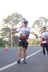 BIB: 2632
                            <button type="button" onclick="openModal(6434585)" class="btn btn-primary btn-sm float-right btn-popup" data-toggle="modal" data-target=".modal-high-quality">
                        <i class="fas fa-shopping-cart"></i> Add to Cart
                    </button>
                                            <button type="button" onclick="isThisMe(6434585, true)" class="btn btn-success btn-sm float-right btn-popup btn-isme hidden" data-toggle="tooltip" data-placement="bottom" title="นี่คือรูปของคุณใช่ไหม คลิกที่นี่เพื่อเอาเข้าอัลบั้ม">
                        <i class="fas fa-plus"></i> Add to album
                    </button>
                    <button type="button" onclick="isThisMe(6434585, false)" class="btn btn-warning btn-sm float-right btn-popup btn-isnotme hidden">
                        <i class="fas fa-ban"></i> Remove from album
                    </button>