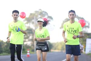 BIB: 
                            <button type="button" onclick="openModal(6439305)" class="btn btn-primary btn-sm float-right btn-popup" data-toggle="modal" data-target=".modal-high-quality">
                        <i class="fas fa-shopping-cart"></i> Add to Cart
                    </button>
                                            <button type="button" onclick="isThisMe(6439305, true)" class="btn btn-success btn-sm float-right btn-popup btn-isme hidden" data-toggle="tooltip" data-placement="bottom" title="นี่คือรูปของคุณใช่ไหม คลิกที่นี่เพื่อเอาเข้าอัลบั้ม">
                        <i class="fas fa-plus"></i> Add to album
                    </button>
                    <button type="button" onclick="isThisMe(6439305, false)" class="btn btn-warning btn-sm float-right btn-popup btn-isnotme hidden">
                        <i class="fas fa-ban"></i> Remove from album
                    </button>