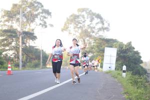 BIB: 2917, 3117
                            <button type="button" onclick="openModal(6437521)" class="btn btn-primary btn-sm float-right btn-popup" data-toggle="modal" data-target=".modal-high-quality">
                        <i class="fas fa-shopping-cart"></i> Add to Cart
                    </button>
                                            <button type="button" onclick="isThisMe(6437521, true)" class="btn btn-success btn-sm float-right btn-popup btn-isme hidden" data-toggle="tooltip" data-placement="bottom" title="นี่คือรูปของคุณใช่ไหม คลิกที่นี่เพื่อเอาเข้าอัลบั้ม">
                        <i class="fas fa-plus"></i> Add to album
                    </button>
                    <button type="button" onclick="isThisMe(6437521, false)" class="btn btn-warning btn-sm float-right btn-popup btn-isnotme hidden">
                        <i class="fas fa-ban"></i> Remove from album
                    </button>