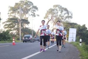 BIB: 3825, 3824, 2205
                            <button type="button" onclick="openModal(6439412)" class="btn btn-primary btn-sm float-right btn-popup" data-toggle="modal" data-target=".modal-high-quality">
                        <i class="fas fa-shopping-cart"></i> Add to Cart
                    </button>
                                            <button type="button" onclick="isThisMe(6439412, true)" class="btn btn-success btn-sm float-right btn-popup btn-isme hidden" data-toggle="tooltip" data-placement="bottom" title="นี่คือรูปของคุณใช่ไหม คลิกที่นี่เพื่อเอาเข้าอัลบั้ม">
                        <i class="fas fa-plus"></i> Add to album
                    </button>
                    <button type="button" onclick="isThisMe(6439412, false)" class="btn btn-warning btn-sm float-right btn-popup btn-isnotme hidden">
                        <i class="fas fa-ban"></i> Remove from album
                    </button>