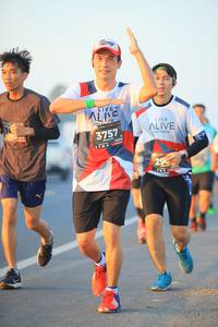 BIB: 3757
                            <button type="button" onclick="openModal(6384736)" class="btn btn-primary btn-sm float-right btn-popup" data-toggle="modal" data-target=".modal-high-quality">
                        <i class="fas fa-shopping-cart"></i> Add to Cart
                    </button>
                                            <button type="button" onclick="isThisMe(6384736, true)" class="btn btn-success btn-sm float-right btn-popup btn-isme hidden" data-toggle="tooltip" data-placement="bottom" title="นี่คือรูปของคุณใช่ไหม คลิกที่นี่เพื่อเอาเข้าอัลบั้ม">
                        <i class="fas fa-plus"></i> Add to album
                    </button>
                    <button type="button" onclick="isThisMe(6384736, false)" class="btn btn-warning btn-sm float-right btn-popup btn-isnotme hidden">
                        <i class="fas fa-ban"></i> Remove from album
                    </button>