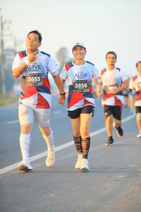 BIB: 3653, 3836
                            <button type="button" onclick="openModal(6385420)" class="btn btn-primary btn-sm float-right btn-popup" data-toggle="modal" data-target=".modal-high-quality">
                        <i class="fas fa-shopping-cart"></i> Add to Cart
                    </button>
                                            <button type="button" onclick="isThisMe(6385420, true)" class="btn btn-success btn-sm float-right btn-popup btn-isme hidden" data-toggle="tooltip" data-placement="bottom" title="นี่คือรูปของคุณใช่ไหม คลิกที่นี่เพื่อเอาเข้าอัลบั้ม">
                        <i class="fas fa-plus"></i> Add to album
                    </button>
                    <button type="button" onclick="isThisMe(6385420, false)" class="btn btn-warning btn-sm float-right btn-popup btn-isnotme hidden">
                        <i class="fas fa-ban"></i> Remove from album
                    </button>