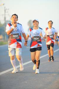 BIB: 3653, 2044, 3836
                            <button type="button" onclick="openModal(6385432)" class="btn btn-primary btn-sm float-right btn-popup" data-toggle="modal" data-target=".modal-high-quality">
                        <i class="fas fa-shopping-cart"></i> Add to Cart
                    </button>
                                            <button type="button" onclick="isThisMe(6385432, true)" class="btn btn-success btn-sm float-right btn-popup btn-isme hidden" data-toggle="tooltip" data-placement="bottom" title="นี่คือรูปของคุณใช่ไหม คลิกที่นี่เพื่อเอาเข้าอัลบั้ม">
                        <i class="fas fa-plus"></i> Add to album
                    </button>
                    <button type="button" onclick="isThisMe(6385432, false)" class="btn btn-warning btn-sm float-right btn-popup btn-isnotme hidden">
                        <i class="fas fa-ban"></i> Remove from album
                    </button>