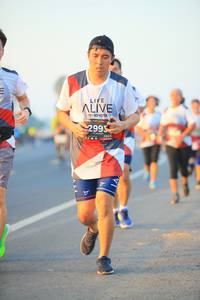 BIB: 2995, 128
                            <button type="button" onclick="openModal(6384992)" class="btn btn-primary btn-sm float-right btn-popup" data-toggle="modal" data-target=".modal-high-quality">
                        <i class="fas fa-shopping-cart"></i> Add to Cart
                    </button>
                                            <button type="button" onclick="isThisMe(6384992, true)" class="btn btn-success btn-sm float-right btn-popup btn-isme hidden" data-toggle="tooltip" data-placement="bottom" title="นี่คือรูปของคุณใช่ไหม คลิกที่นี่เพื่อเอาเข้าอัลบั้ม">
                        <i class="fas fa-plus"></i> Add to album
                    </button>
                    <button type="button" onclick="isThisMe(6384992, false)" class="btn btn-warning btn-sm float-right btn-popup btn-isnotme hidden">
                        <i class="fas fa-ban"></i> Remove from album
                    </button>