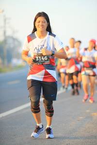 BIB: 3146, 123
                            <button type="button" onclick="openModal(6386049)" class="btn btn-primary btn-sm float-right btn-popup" data-toggle="modal" data-target=".modal-high-quality">
                        <i class="fas fa-shopping-cart"></i> Add to Cart
                    </button>
                                            <button type="button" onclick="isThisMe(6386049, true)" class="btn btn-success btn-sm float-right btn-popup btn-isme hidden" data-toggle="tooltip" data-placement="bottom" title="นี่คือรูปของคุณใช่ไหม คลิกที่นี่เพื่อเอาเข้าอัลบั้ม">
                        <i class="fas fa-plus"></i> Add to album
                    </button>
                    <button type="button" onclick="isThisMe(6386049, false)" class="btn btn-warning btn-sm float-right btn-popup btn-isnotme hidden">
                        <i class="fas fa-ban"></i> Remove from album
                    </button>