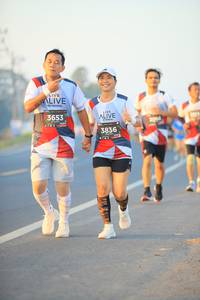 BIB: 3653, 3836
                            <button type="button" onclick="openModal(6385408)" class="btn btn-primary btn-sm float-right btn-popup" data-toggle="modal" data-target=".modal-high-quality">
                        <i class="fas fa-shopping-cart"></i> Add to Cart
                    </button>
                                            <button type="button" onclick="isThisMe(6385408, true)" class="btn btn-success btn-sm float-right btn-popup btn-isme hidden" data-toggle="tooltip" data-placement="bottom" title="นี่คือรูปของคุณใช่ไหม คลิกที่นี่เพื่อเอาเข้าอัลบั้ม">
                        <i class="fas fa-plus"></i> Add to album
                    </button>
                    <button type="button" onclick="isThisMe(6385408, false)" class="btn btn-warning btn-sm float-right btn-popup btn-isnotme hidden">
                        <i class="fas fa-ban"></i> Remove from album
                    </button>