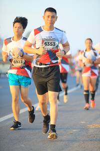 BIB: 6353, 6922
                            <button type="button" onclick="openModal(6391153)" class="btn btn-primary btn-sm float-right btn-popup" data-toggle="modal" data-target=".modal-high-quality">
                        <i class="fas fa-shopping-cart"></i> Add to Cart
                    </button>
                                            <button type="button" onclick="isThisMe(6391153, true)" class="btn btn-success btn-sm float-right btn-popup btn-isme hidden" data-toggle="tooltip" data-placement="bottom" title="นี่คือรูปของคุณใช่ไหม คลิกที่นี่เพื่อเอาเข้าอัลบั้ม">
                        <i class="fas fa-plus"></i> Add to album
                    </button>
                    <button type="button" onclick="isThisMe(6391153, false)" class="btn btn-warning btn-sm float-right btn-popup btn-isnotme hidden">
                        <i class="fas fa-ban"></i> Remove from album
                    </button>