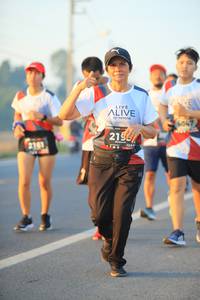 BIB: 047, 2190, 2161
                            <button type="button" onclick="openModal(6390756)" class="btn btn-primary btn-sm float-right btn-popup" data-toggle="modal" data-target=".modal-high-quality">
                        <i class="fas fa-shopping-cart"></i> Add to Cart
                    </button>
                                            <button type="button" onclick="isThisMe(6390756, true)" class="btn btn-success btn-sm float-right btn-popup btn-isme hidden" data-toggle="tooltip" data-placement="bottom" title="นี่คือรูปของคุณใช่ไหม คลิกที่นี่เพื่อเอาเข้าอัลบั้ม">
                        <i class="fas fa-plus"></i> Add to album
                    </button>
                    <button type="button" onclick="isThisMe(6390756, false)" class="btn btn-warning btn-sm float-right btn-popup btn-isnotme hidden">
                        <i class="fas fa-ban"></i> Remove from album
                    </button>