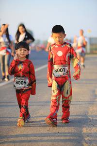 BIB: 8001, 8005
                            <button type="button" onclick="openModal(6394234)" class="btn btn-primary btn-sm float-right btn-popup" data-toggle="modal" data-target=".modal-high-quality">
                        <i class="fas fa-shopping-cart"></i> Add to Cart
                    </button>
                                            <button type="button" onclick="isThisMe(6394234, true)" class="btn btn-success btn-sm float-right btn-popup btn-isme hidden" data-toggle="tooltip" data-placement="bottom" title="นี่คือรูปของคุณใช่ไหม คลิกที่นี่เพื่อเอาเข้าอัลบั้ม">
                        <i class="fas fa-plus"></i> Add to album
                    </button>
                    <button type="button" onclick="isThisMe(6394234, false)" class="btn btn-warning btn-sm float-right btn-popup btn-isnotme hidden">
                        <i class="fas fa-ban"></i> Remove from album
                    </button>