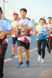 BIB: 6047
                            <button type="button" onclick="openModal(6390760)" class="btn btn-primary btn-sm float-right btn-popup" data-toggle="modal" data-target=".modal-high-quality">
                        <i class="fas fa-shopping-cart"></i> Add to Cart
                    </button>
                                            <button type="button" onclick="isThisMe(6390760, true)" class="btn btn-success btn-sm float-right btn-popup btn-isme hidden" data-toggle="tooltip" data-placement="bottom" title="นี่คือรูปของคุณใช่ไหม คลิกที่นี่เพื่อเอาเข้าอัลบั้ม">
                        <i class="fas fa-plus"></i> Add to album
                    </button>
                    <button type="button" onclick="isThisMe(6390760, false)" class="btn btn-warning btn-sm float-right btn-popup btn-isnotme hidden">
                        <i class="fas fa-ban"></i> Remove from album
                    </button>