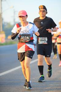 BIB: 3114, 6645, 1241
                            <button type="button" onclick="openModal(6391492)" class="btn btn-primary btn-sm float-right btn-popup" data-toggle="modal" data-target=".modal-high-quality">
                        <i class="fas fa-shopping-cart"></i> Add to Cart
                    </button>
                                            <button type="button" onclick="isThisMe(6391492, true)" class="btn btn-success btn-sm float-right btn-popup btn-isme hidden" data-toggle="tooltip" data-placement="bottom" title="นี่คือรูปของคุณใช่ไหม คลิกที่นี่เพื่อเอาเข้าอัลบั้ม">
                        <i class="fas fa-plus"></i> Add to album
                    </button>
                    <button type="button" onclick="isThisMe(6391492, false)" class="btn btn-warning btn-sm float-right btn-popup btn-isnotme hidden">
                        <i class="fas fa-ban"></i> Remove from album
                    </button>