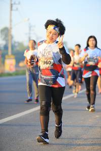 BIB: 7960
                            <button type="button" onclick="openModal(6393247)" class="btn btn-primary btn-sm float-right btn-popup" data-toggle="modal" data-target=".modal-high-quality">
                        <i class="fas fa-shopping-cart"></i> Add to Cart
                    </button>
                                            <button type="button" onclick="isThisMe(6393247, true)" class="btn btn-success btn-sm float-right btn-popup btn-isme hidden" data-toggle="tooltip" data-placement="bottom" title="นี่คือรูปของคุณใช่ไหม คลิกที่นี่เพื่อเอาเข้าอัลบั้ม">
                        <i class="fas fa-plus"></i> Add to album
                    </button>
                    <button type="button" onclick="isThisMe(6393247, false)" class="btn btn-warning btn-sm float-right btn-popup btn-isnotme hidden">
                        <i class="fas fa-ban"></i> Remove from album
                    </button>