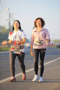 BIB: 7988, 6213
                            <button type="button" onclick="openModal(6394823)" class="btn btn-primary btn-sm float-right btn-popup" data-toggle="modal" data-target=".modal-high-quality">
                        <i class="fas fa-shopping-cart"></i> Add to Cart
                    </button>
                                            <button type="button" onclick="isThisMe(6394823, true)" class="btn btn-success btn-sm float-right btn-popup btn-isme hidden" data-toggle="tooltip" data-placement="bottom" title="นี่คือรูปของคุณใช่ไหม คลิกที่นี่เพื่อเอาเข้าอัลบั้ม">
                        <i class="fas fa-plus"></i> Add to album
                    </button>
                    <button type="button" onclick="isThisMe(6394823, false)" class="btn btn-warning btn-sm float-right btn-popup btn-isnotme hidden">
                        <i class="fas fa-ban"></i> Remove from album
                    </button>