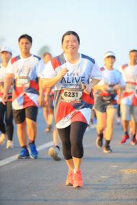 BIB: 6231
                            <button type="button" onclick="openModal(6392157)" class="btn btn-primary btn-sm float-right btn-popup" data-toggle="modal" data-target=".modal-high-quality">
                        <i class="fas fa-shopping-cart"></i> Add to Cart
                    </button>
                                            <button type="button" onclick="isThisMe(6392157, true)" class="btn btn-success btn-sm float-right btn-popup btn-isme hidden" data-toggle="tooltip" data-placement="bottom" title="นี่คือรูปของคุณใช่ไหม คลิกที่นี่เพื่อเอาเข้าอัลบั้ม">
                        <i class="fas fa-plus"></i> Add to album
                    </button>
                    <button type="button" onclick="isThisMe(6392157, false)" class="btn btn-warning btn-sm float-right btn-popup btn-isnotme hidden">
                        <i class="fas fa-ban"></i> Remove from album
                    </button>